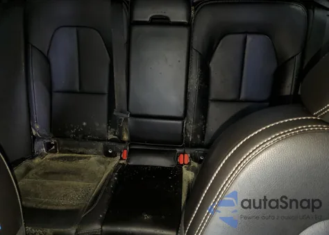 2019 Volvo Xc40 T5 Momentum z USA, uszkodzony, nr VIN YV4162UK1K2047858